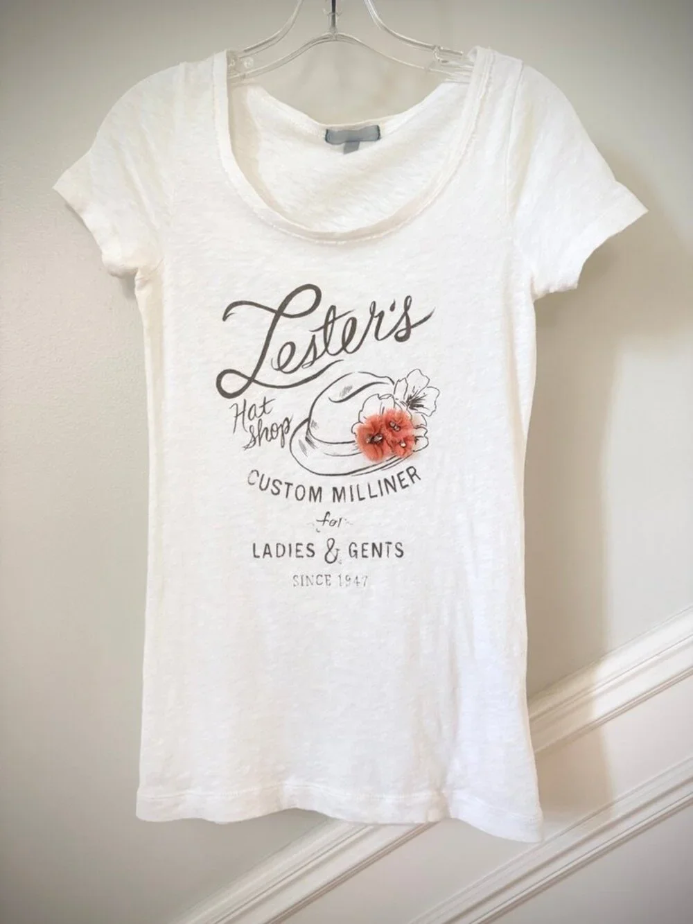 J. Crew Lesters Hat Shop Graphic T Shirt with Silk Flower Decoration, XS
